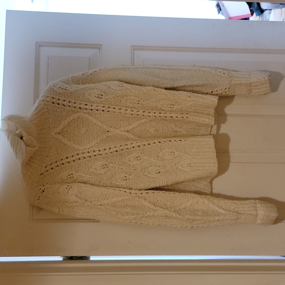 Vintage Neiman Marcus turtle neck. MAKE OFFER!!